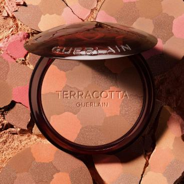Terracotta Light The Sun-Kissed Natural Healthy Glow Powder - 96% Naturally-Derived Ingredients